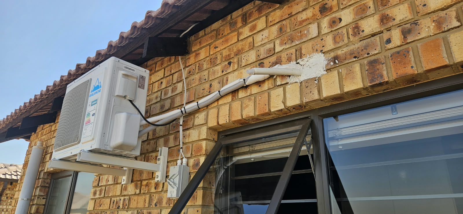 Before: Aircon Installation Correction - 3x Avalanche Units Re-Leveled & Re-Installed`